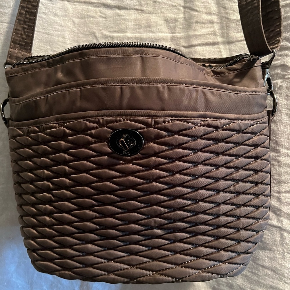 Lug Adagio Adjustable Crossbody/Shoulder Organizer in Taupe Brown. Quilted. - Picture 2 of 12